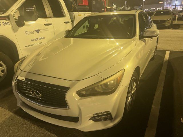 2015 INFINITI Q50 Base