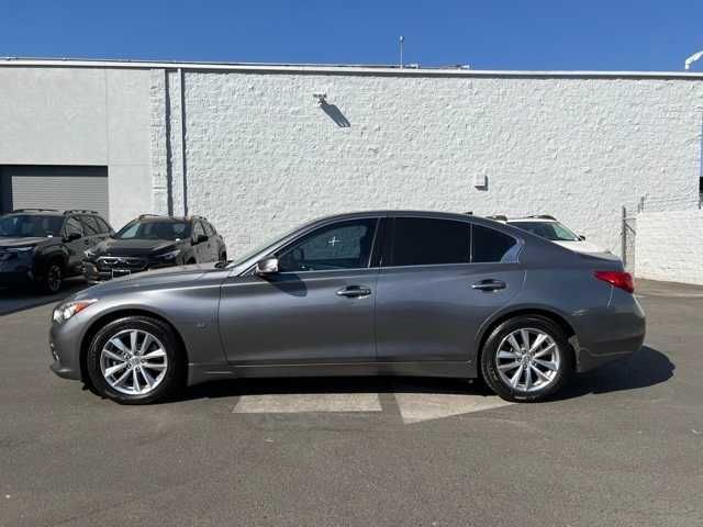 2015 INFINITI Q50 Base