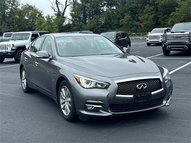 2015 INFINITI Q50 Base