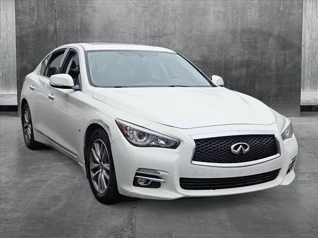 2015 INFINITI Q50 Premium