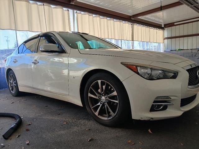 2015 INFINITI Q50 Premium