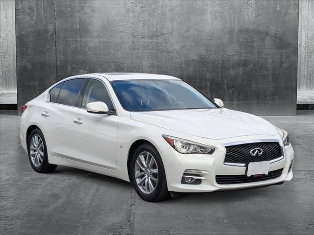 2015 INFINITI Q50 Premium