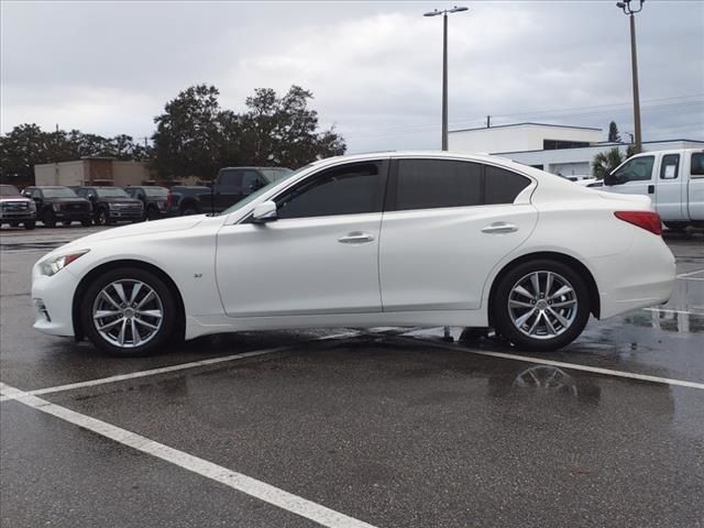 2015 INFINITI Q50 Premium