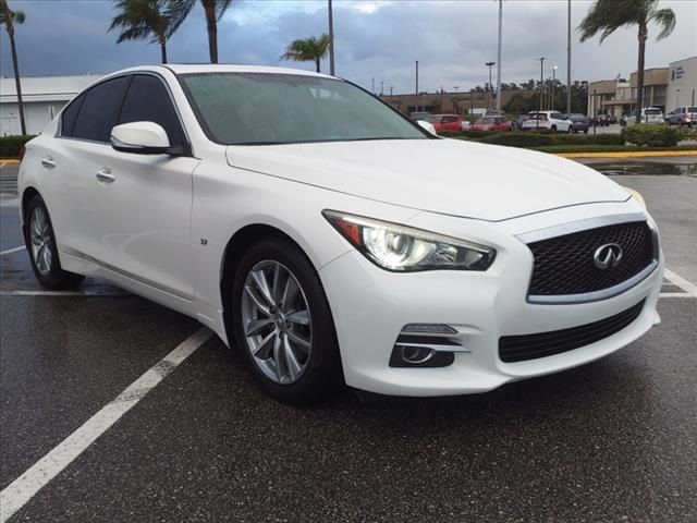 2015 INFINITI Q50 Premium