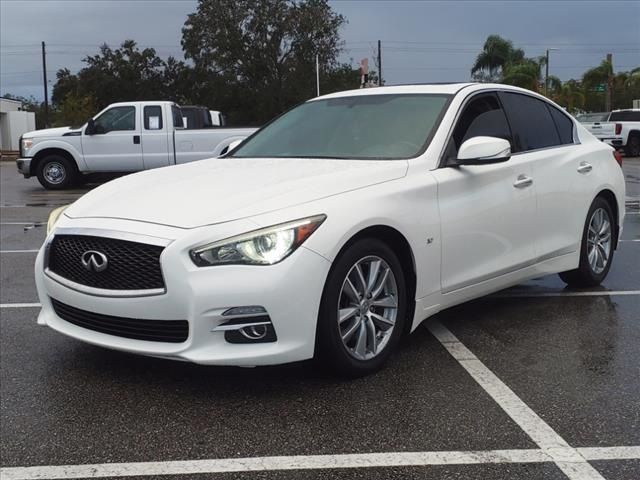 2015 INFINITI Q50 Premium