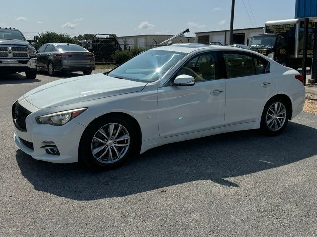 2015 INFINITI Q50 Premium