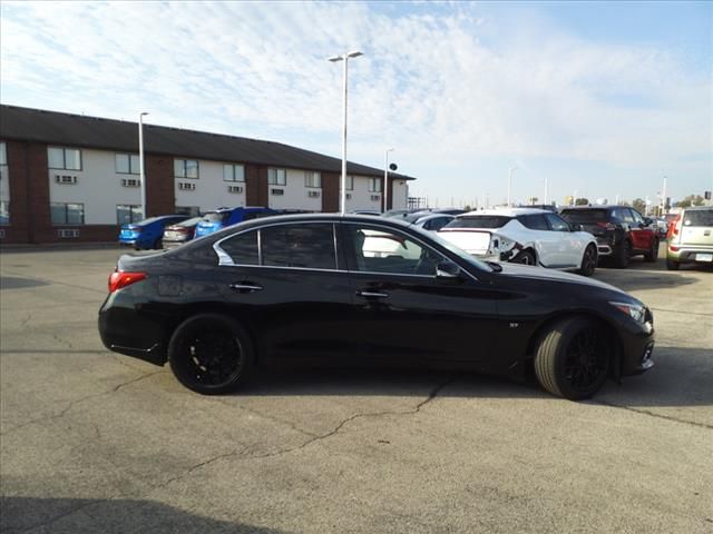 2015 INFINITI Q50 Premium