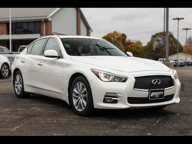 2015 INFINITI Q50 Premium