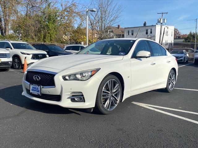 2015 INFINITI Q50 Premium