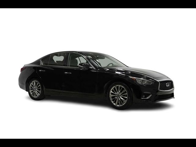 2015 INFINITI Q50 Premium