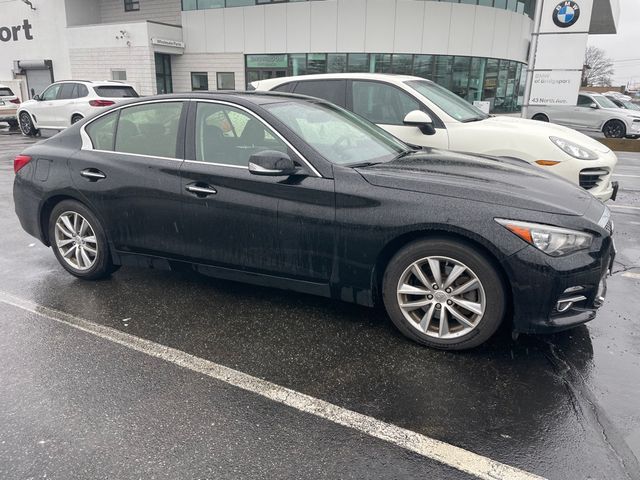 2015 INFINITI Q50 Premium