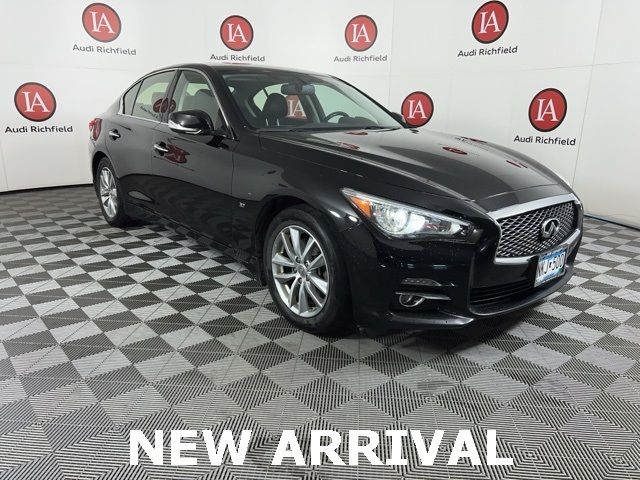 2015 INFINITI Q50 Premium