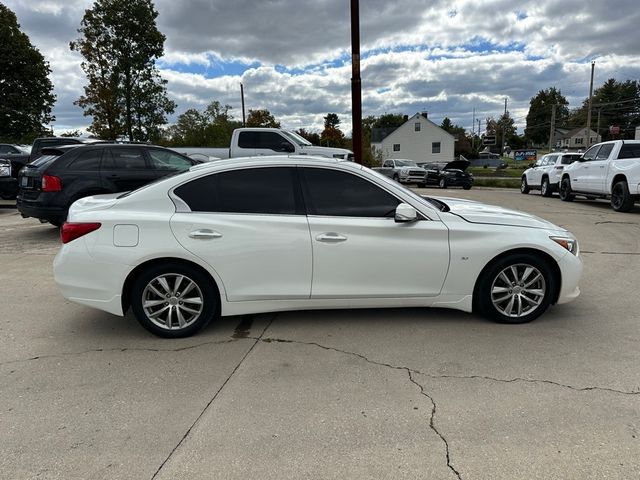 2015 INFINITI Q50 Premium