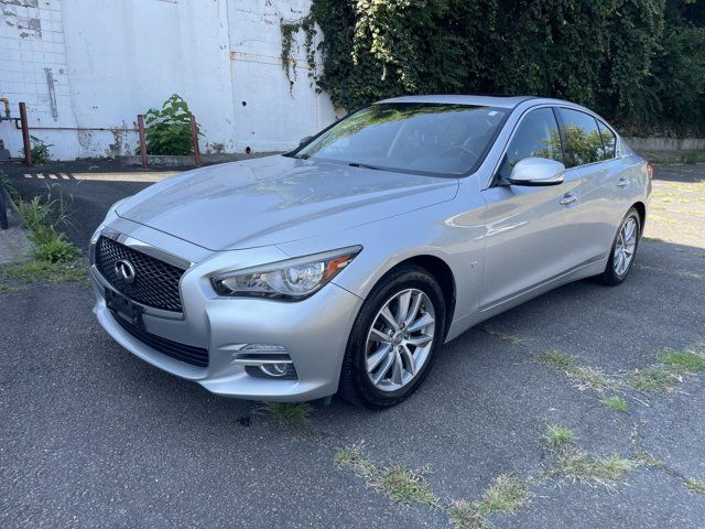 2015 INFINITI Q50 Premium