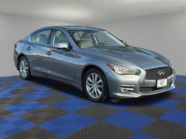 2015 INFINITI Q50 Premium