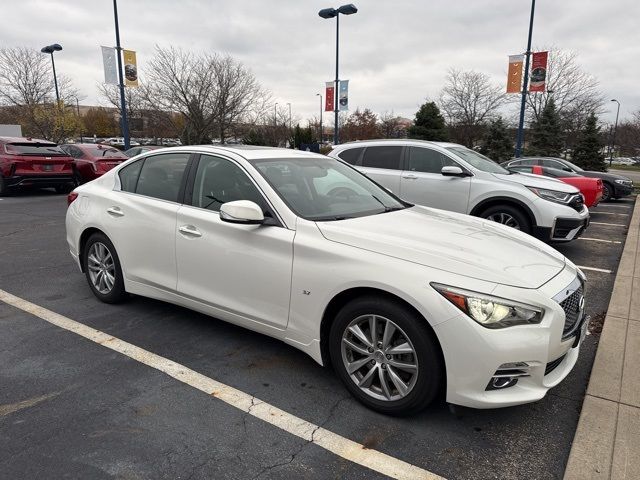 2015 INFINITI Q50 Premium