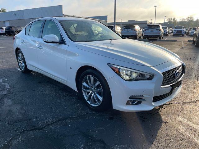 2015 INFINITI Q50 Premium