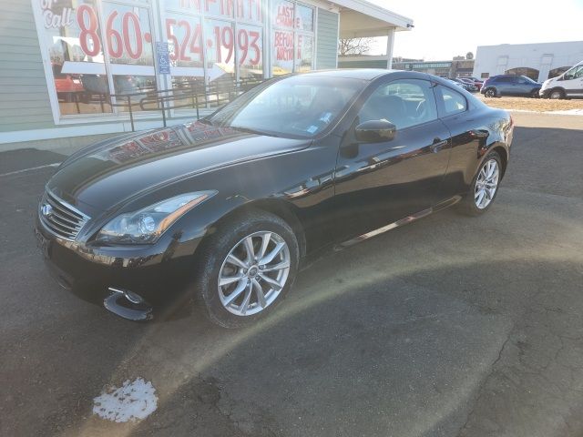 2015 INFINITI Q60 Base