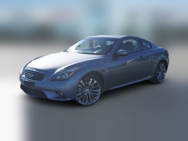 2015 INFINITI Q60 Base