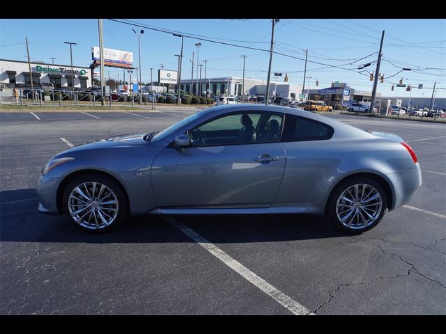 2015 INFINITI Q60 Base