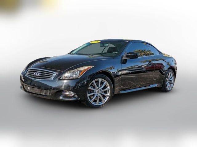 2015 INFINITI Q60 Base