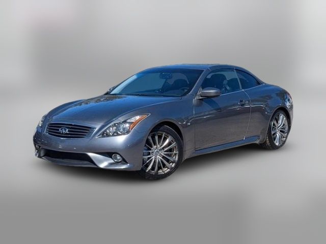 2015 INFINITI Q60 Base