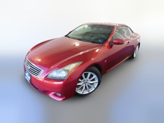 2015 INFINITI Q60 Base