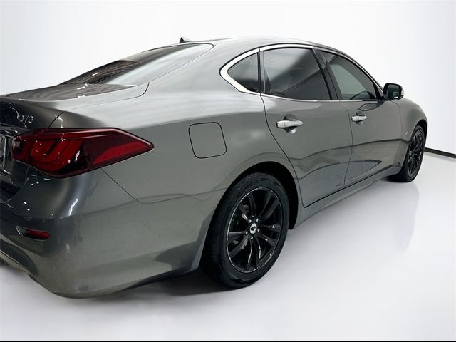 2015 INFINITI Q70 Base