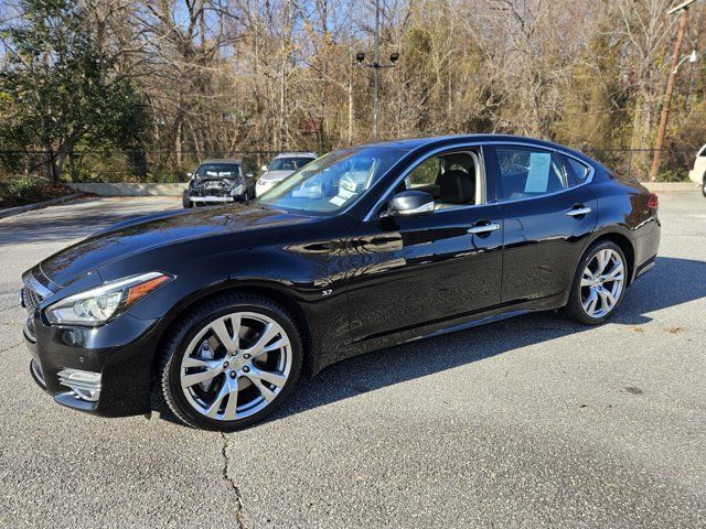 2015 INFINITI Q70 Base