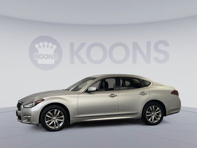 2015 INFINITI Q70 Base