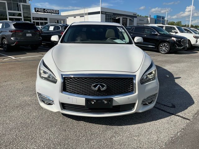 2015 INFINITI Q70 Base
