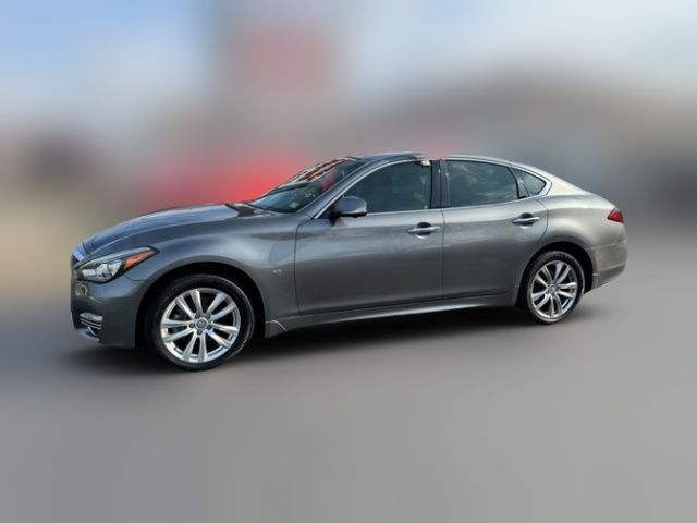 2015 INFINITI Q70 Base