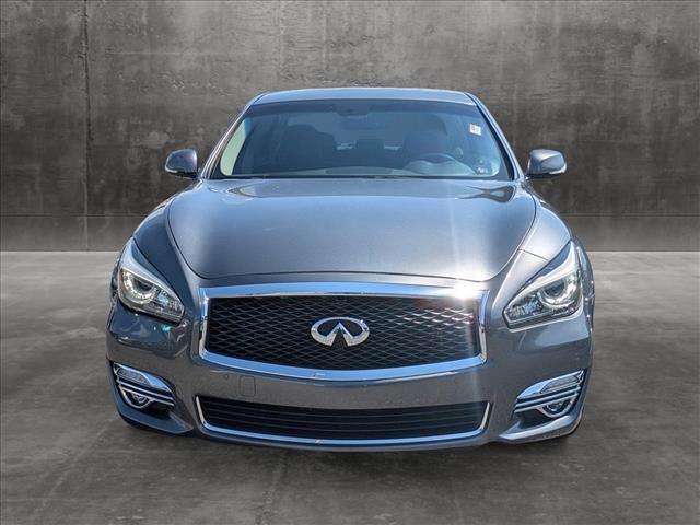 2015 INFINITI Q70 Base