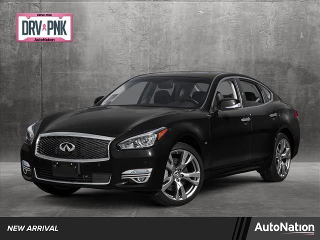 2015 INFINITI Q70 Base