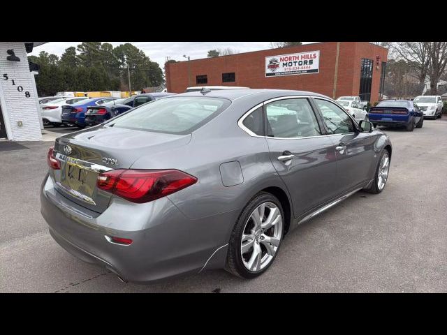 2015 INFINITI Q70L Base