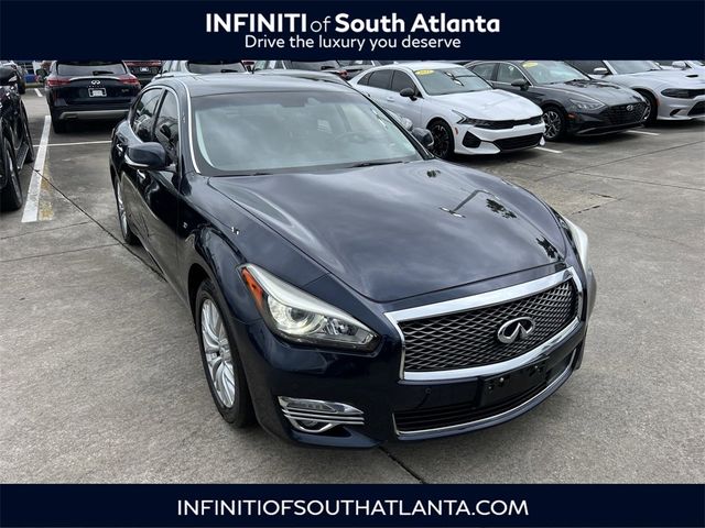 2015 INFINITI Q70L Base