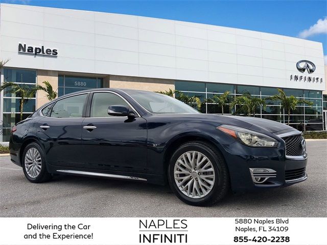 2015 INFINITI Q70L Base