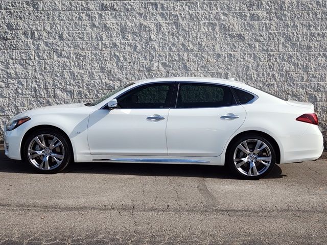 2015 INFINITI Q70L Base