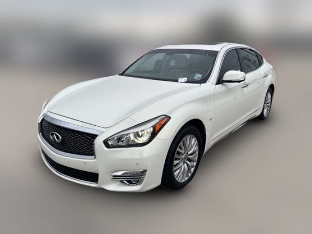 2015 INFINITI Q70L Base