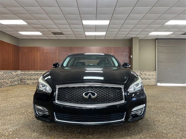 2015 INFINITI Q70L Base