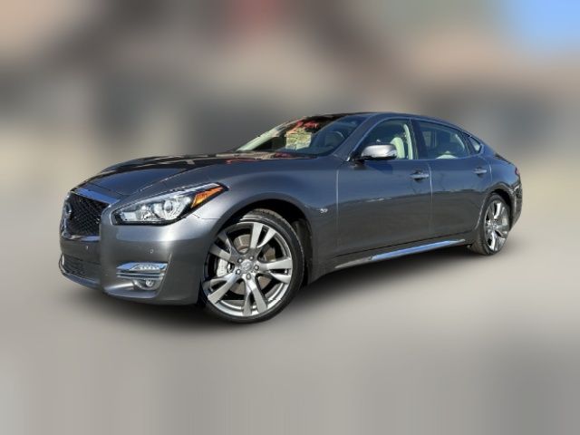 2015 INFINITI Q70L Base