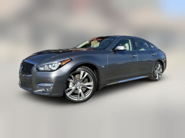 2015 INFINITI Q70L Base