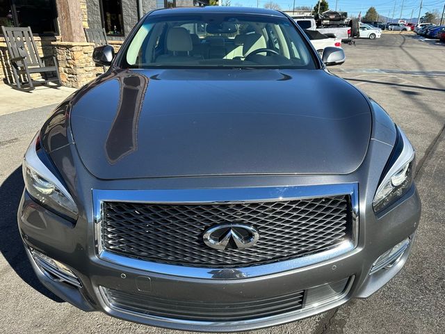 2015 INFINITI Q70L Base