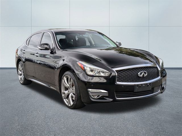 2015 INFINITI Q70L Base