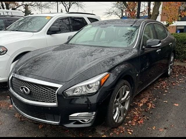 2015 INFINITI Q70L Base