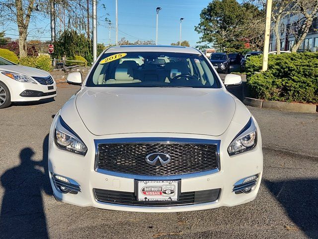 2015 INFINITI Q70L Base