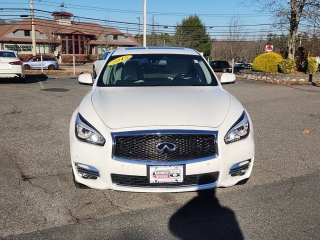 2015 INFINITI Q70L Base