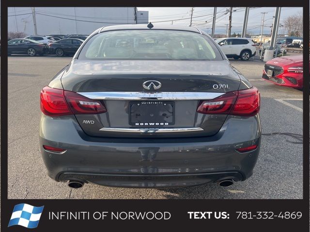 2015 INFINITI Q70L Base