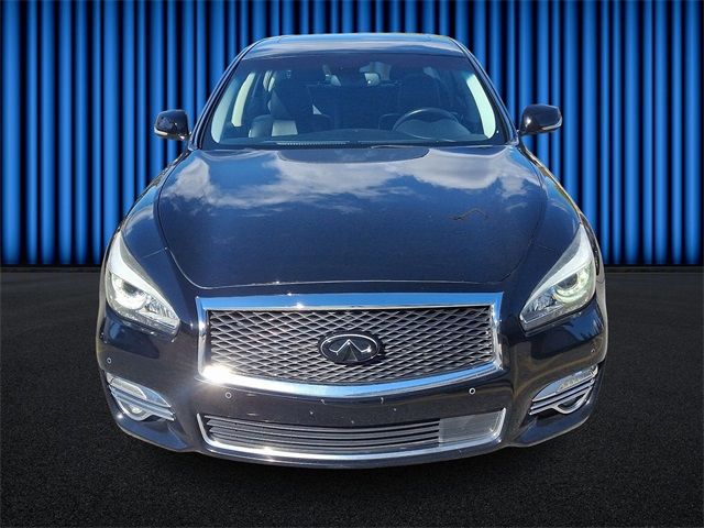 2015 INFINITI Q70L Base