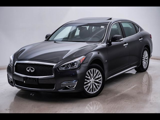 2015 INFINITI Q70L Base